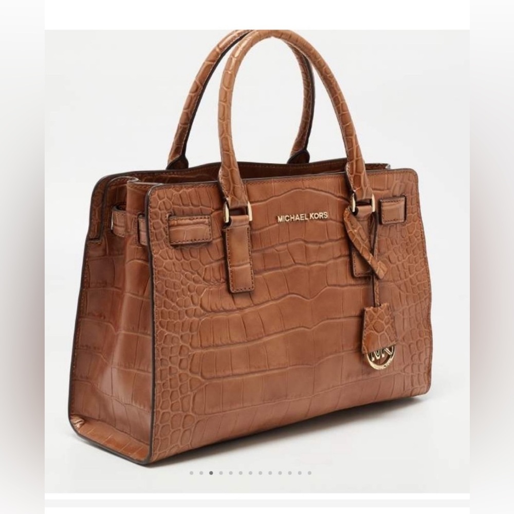 MICHAEL Michael Kors Brown Croc Embossed Leather Dillon Tote.❤️ 13”x9.5”…